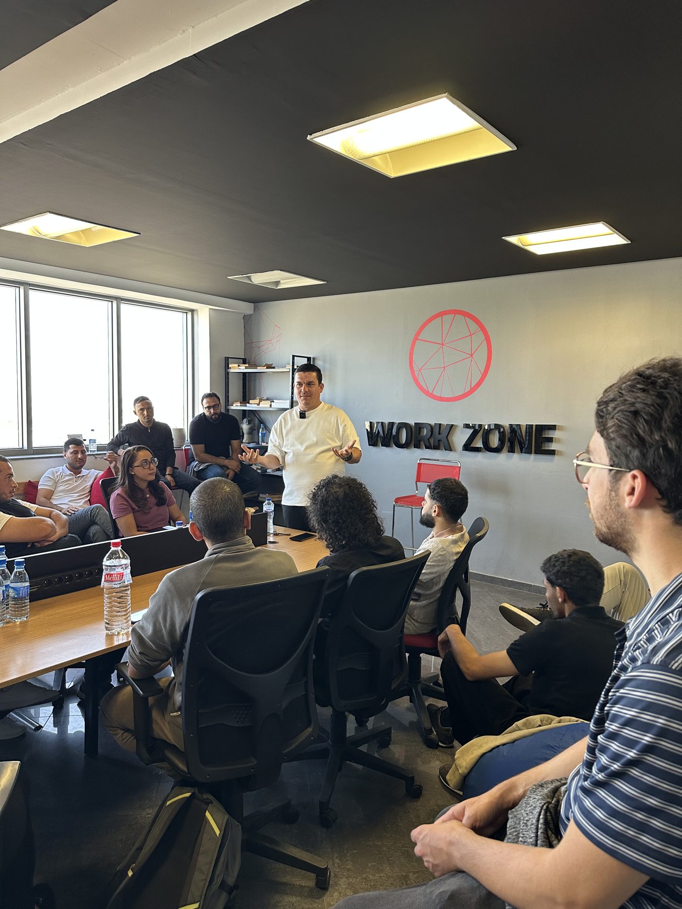 WZ Business Class : le parcours d'un entrepreneur en Tunisie avec Azzam Soualmia (Swiver)